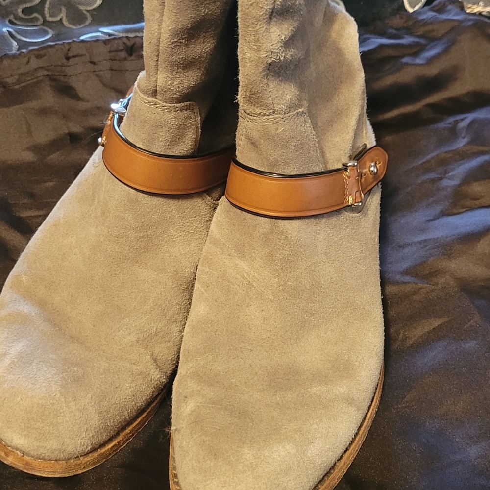 Coach boots